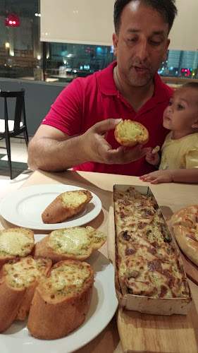 Opinii despre Pizza Hut în Fujairah - Hospitality and gastronomy