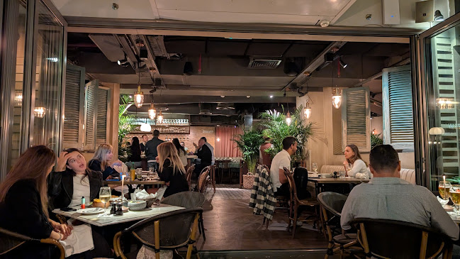 Nola Eatery & Social House - Hospitality and gastronomy