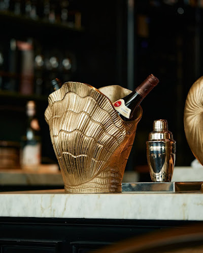 The MAINE Street Eatery Restaurant, Studio City - Hospitality and gastronomy