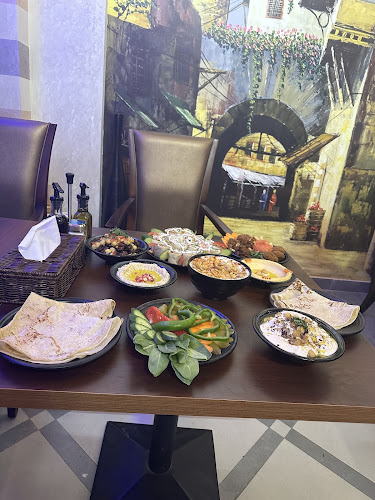 مطعم البيت الدمشقي - Albait Aldimashqi Restaurant