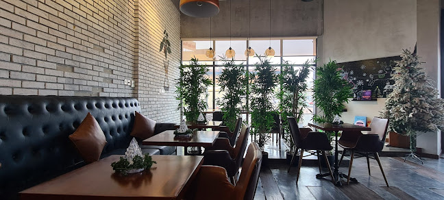 Opinii despre Roots Cafe în Ajman - Hospitality and gastronomy