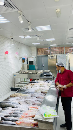 Opinii despre PREMIER Fresh Fish Trading بريمير لبيع اسماك طازجة în Abu Dhabi - Hospitality and gastronomy
