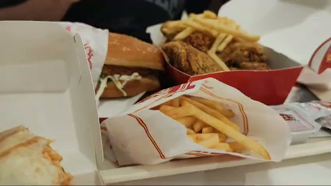 Al Wahda Mall - Hazza ' Bin Zayed The First St - Al Nahyan - Zone 1 - Abu Dhabi