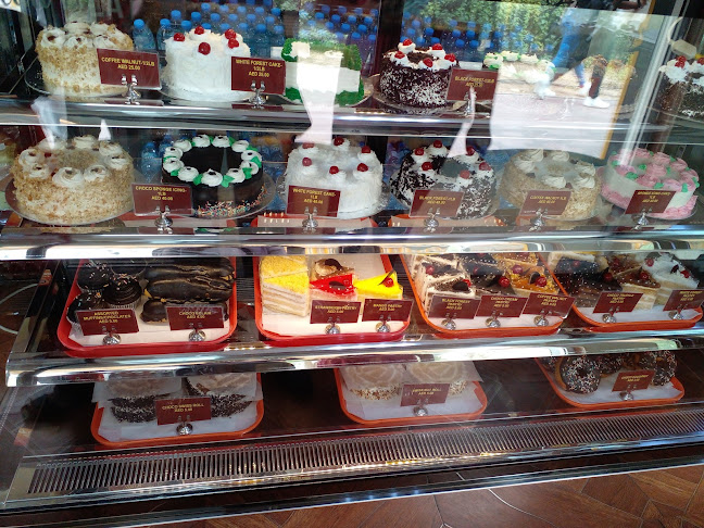 Al Jadeed Bakery - Oud Metha - Hospitality and gastronomy