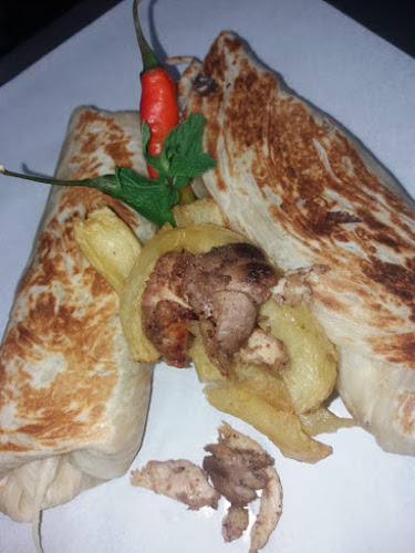 Opinii despre Falafil Abu Alezz Cafeteria în Sharjah - Hospitality and gastronomy