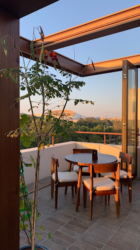 ديب - محمصة وكافيه | DEEP - Roastery & Cafe