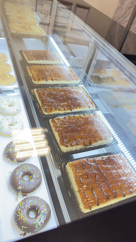 Opinii despre AL MANAL BAKERY LLC مخبز المنال în Ajman - Hospitality and gastronomy