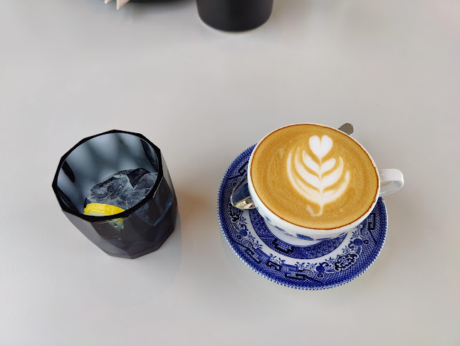 Leen's DIFC (Emirates Office Tower)