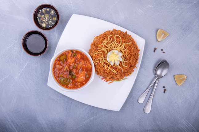 Al Khan Building, Al Khan St. Near Al Khan Signal, Al Khan Area - Sharjah