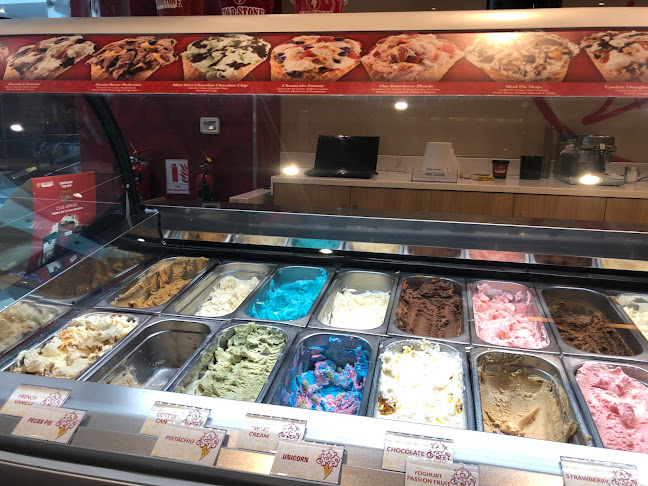 Cold Stone Creamery - Hospitality and gastronomy