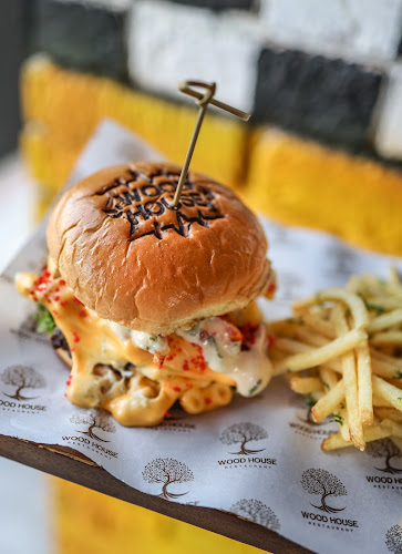 Wood House Restaurant Al Ain - Abu Dhabi