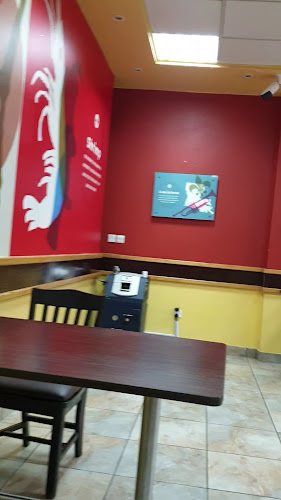 Popeyes Airport Road - Hospitality and gastronomy