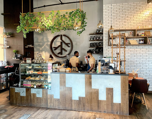 Comentarii opinii despre Roots Cafe