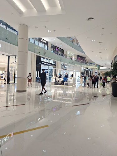 MOISHI - Dubai Mall - Hospitality and gastronomy