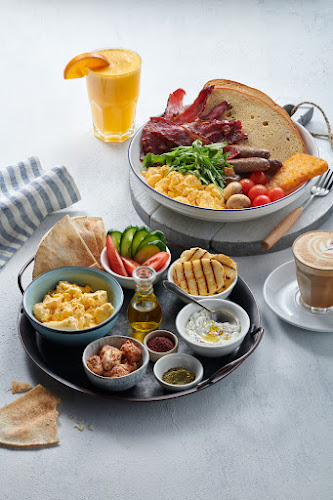 The Coffee Club - Marina Gate