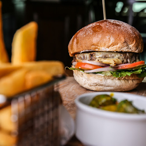 Opinii despre MToad's Pub & Kitchen - Ba în Dubai - Hospitality and gastronomy