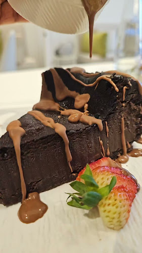 Opinii despre D7 - District 7 cafe în Ajman - Hospitality and gastronomy