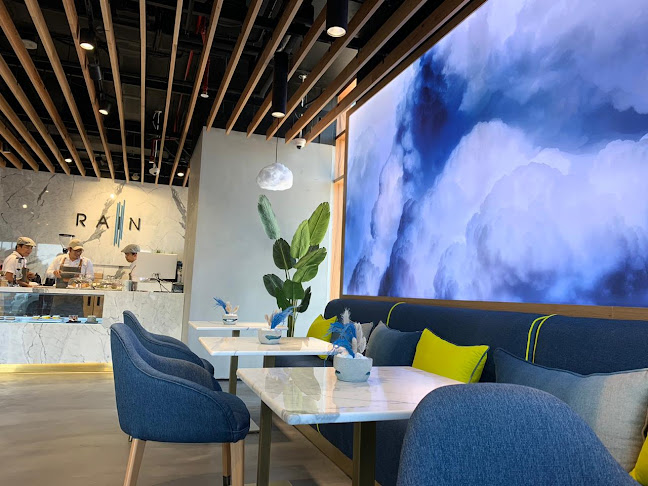 Comentarii opinii despre Rain Corniche