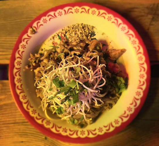 Comentarii opinii despre Cafe Isan (JLT) - Authentic Thai Street Food Restaurant & Bar