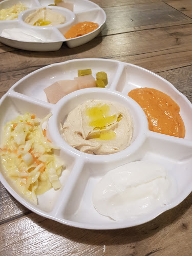 بروستد الميدان - Abu Dhabi