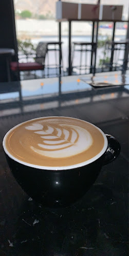 Opinii despre STRADA CAFE SPECIALITY COFFEE BAR în Ras Al-Khaimah - Hospitality and gastronomy