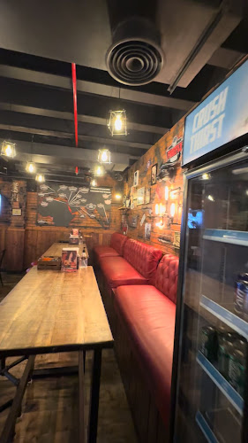 Khalidiyah St - Al Khalidiyah - W8 - Abu Dhabi