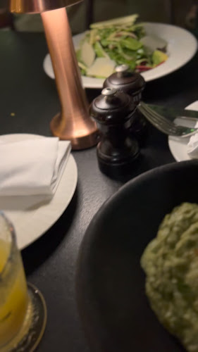 Opinii despre Nola Eatery & Social House în Dubai - Hospitality and gastronomy