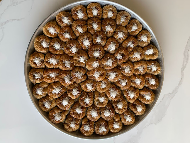 Comentarii opinii despre Tatli Sarayi Turkish Sweets and Pastries