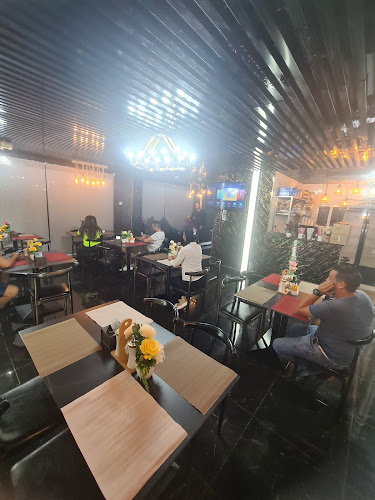 مطعم ومقهى كريزي يم Crazy yum Cafe & Resturant