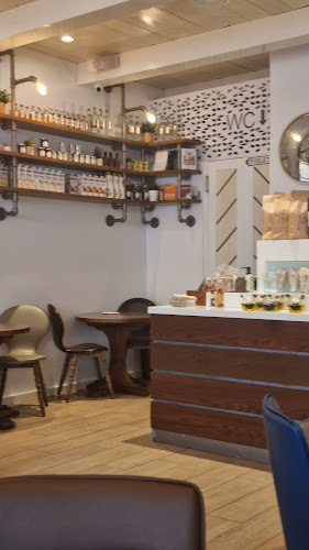 Breaking Bread Dubai - Dubai