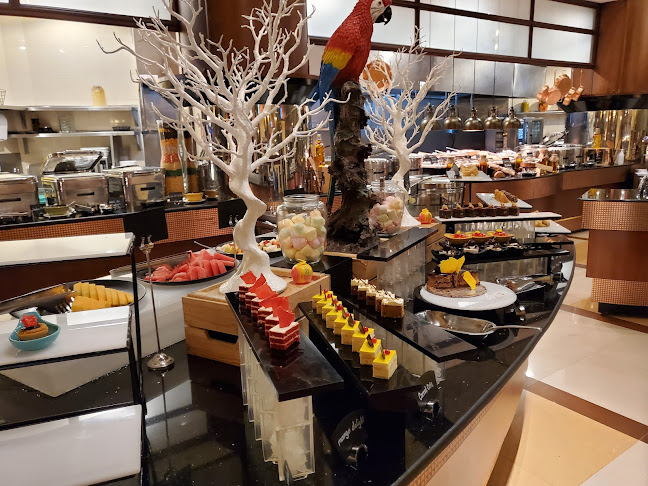 Opinii despre Sevilla în Abu Dhabi - Hospitality and gastronomy