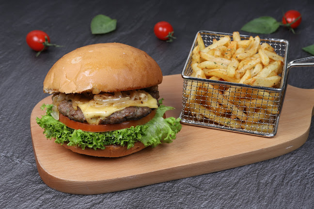 فطائر هيل وعنبر