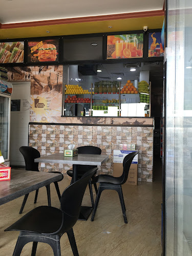 89M7+6JC - Al Khalidiya District - Sharjah