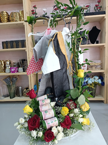 Loret Flowers & gifts لوريت للزهور والهدايا العين - Hospitality and gastronomy