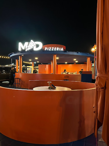 Mad pizza - Hospitality and gastronomy