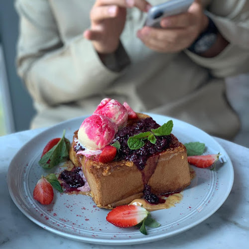 Comentarii opinii despre Friends Avenue Cafe JLT