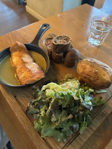 Opinii despre Swiss Butter - Novotel Al Bustan în Abu Dhabi - Hospitality and gastronomy