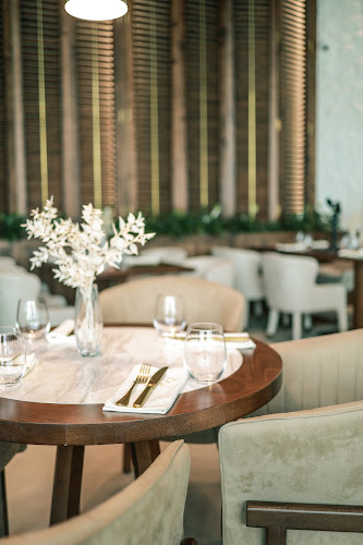 Opinii despre Oii Restaurant & Cafe în Abu Dhabi - Hospitality and gastronomy