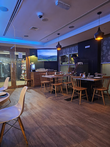 #TPH Lakwil Restaurant, Lounge & Bar