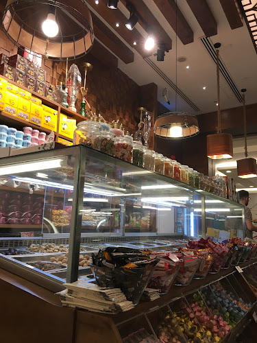 Opinii despre Lebanese Roaster - Dalma Mall - المحمصة اللبنانية دالما مول în Abu Dhabi - Hospitality and gastronomy