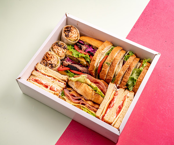 Bloomsbury's, Al Wahda Mall - Level 2 Hazza ' Bin Zayed The First St - Al Nahyan - Zone 1 - Abu Dhabi