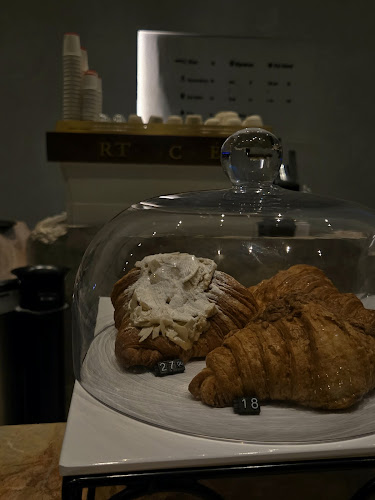 Opinii despre Cafe Artea în Abu Dhabi - Hospitality and gastronomy