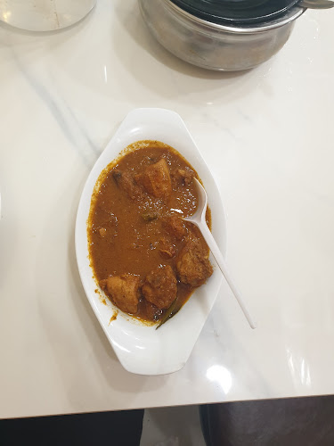 Opinii despre Clay Pot Restaurant & Cafeteria în Abu Dhabi - Hospitality and gastronomy