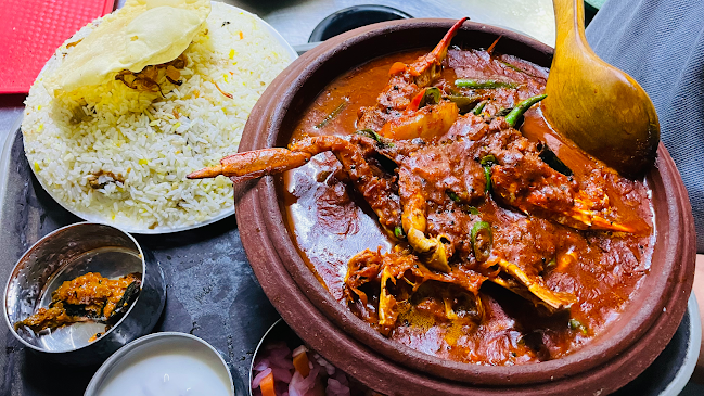 Opinii despre Chicken world Outlet 1 în Sharjah - Hospitality and gastronomy