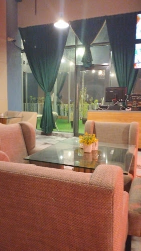 9FX3+FQF City Life Stop - Free Zone - Al Rashidiya 1 - Ajman