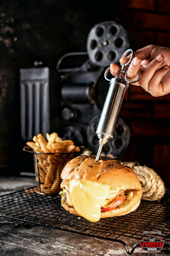 Jumeirah 3 kite beach sunset mall - Dubai