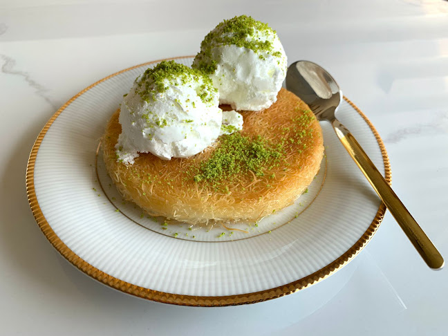 24.461605072021484,54.38323211669922 - Abu Dhabi