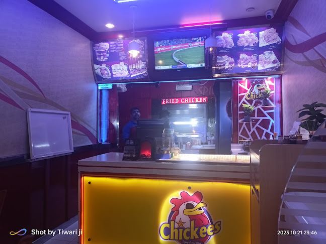 Chickees Fried Chicken - Hospitality and gastronomy