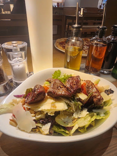 Vapiano Abu Dhabi Mall - Hospitality and gastronomy