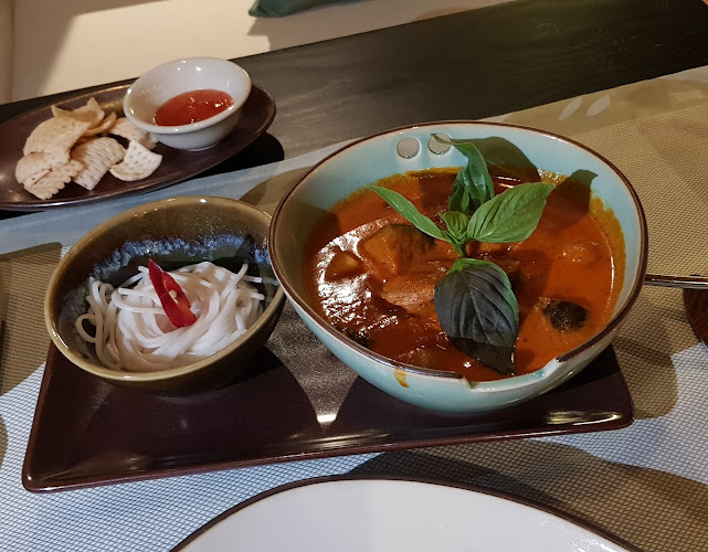 Comentarii opinii despre Silk & Spice Thai Restaurant and Bar